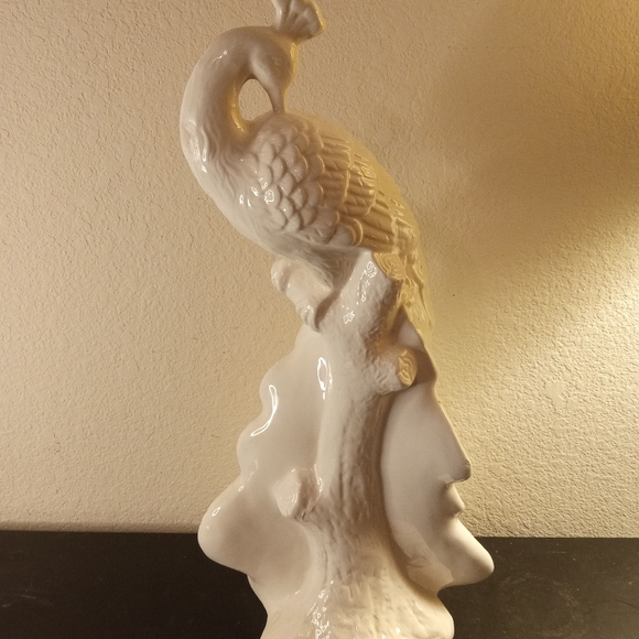 RARE HTF EXQUISITE Haeger 21"x12" Ceramic White Peacock Sculpture. - Picture 2 of 10